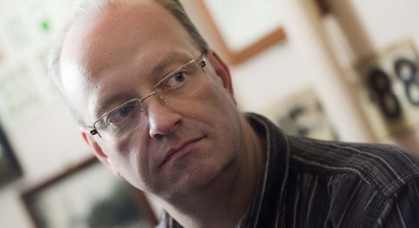 „Ha egy kormány nem foglalkozik az oktatással, akkor előbb-utóbb a kormány bukása járulékos veszteség kell hogy legyen”