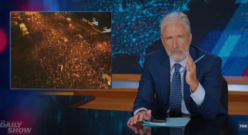 Jon Stewart: „Ezek most a magyarok. Mi még nem tartunk itt”