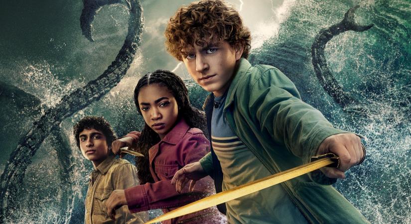 A Percy Jackson tévésorozat sztárja azért nem megy el a végzős báljára, mert halálos fenyegetést kap minden lány, akinek köze van hozzá