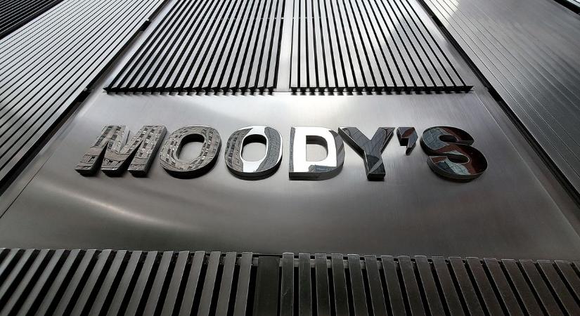 Újabb hitelminősítő szólalt meg a magyar gazdaság jövőjéről: erre jobb ha felkészülnek Magyar Péterék – rejtett fideszes aknákat lát a Moodys