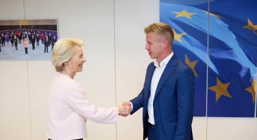 Újabb fontos telefonbeszélgetésen van túl Magyar Péter