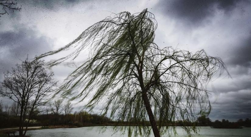 Szakadozó felhőzet és 20 fok feletti maximumok: ezt tartogatja a holnapi időjárás