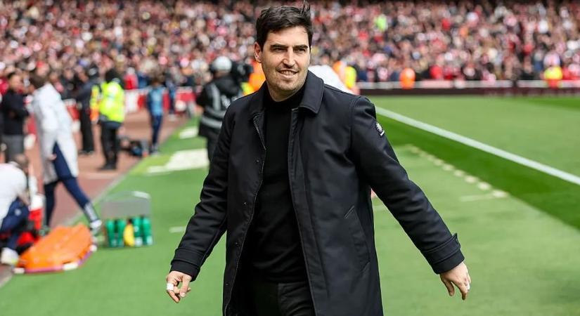 Az idény végén távozik Tóth Alex edzője – hivatalos