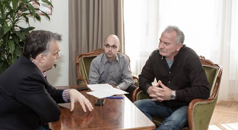 Hitről és hűségről