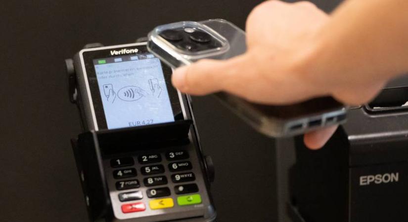 Fontos hír, ha mobillal fizetsz: több változás is várható