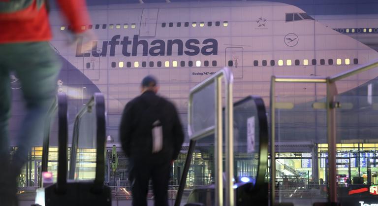 Káosz az égben, több mint negyven budapesti járatot töröltek sztrájk miatt