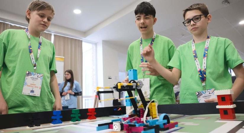 Robotok a pályán, diákok a jövőben – így indulhatsz el te is a tech világ felé
