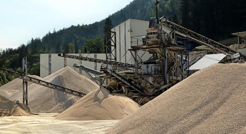 A Kormányhivatal vizsgálja az ausztriai bányákból származó zúzottkő ügyét