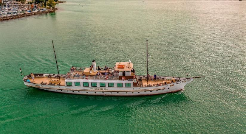 135 éve a Balatonon: még mindig szeli a hullámokat a legendás Kelén