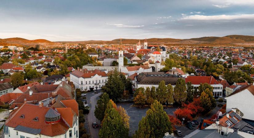 A Balatonnál olyan dolgot építettek orosz segítséggel, amiből csak egy van Magyarországon