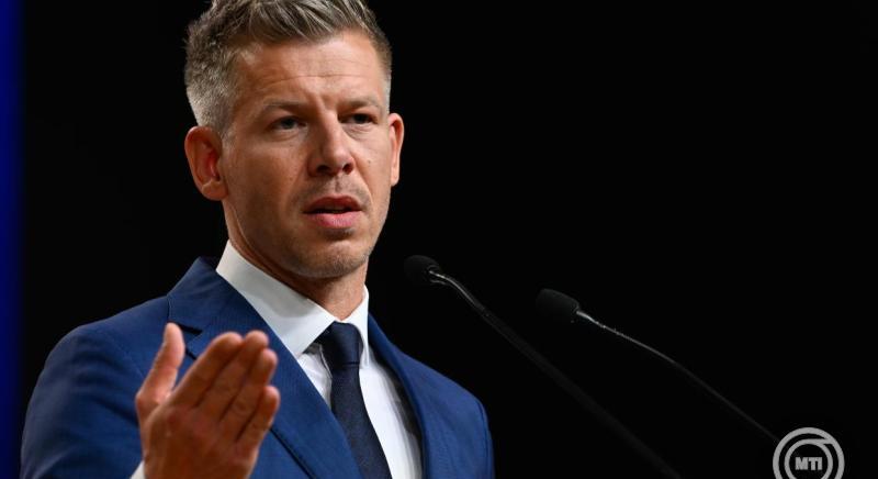 Magyar Péter: a magyar emberek történelmet írtak