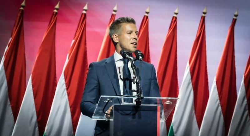 Magyar Pétertől retteg a közmédia, holnap rájuk rúgja az ajtót