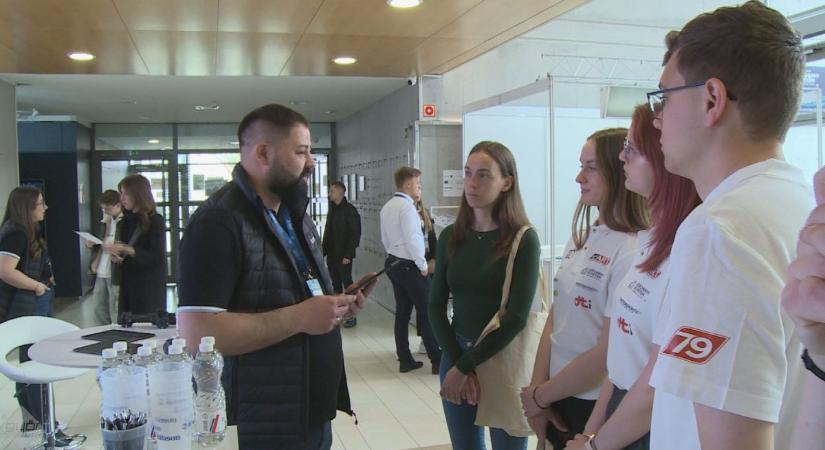 Állásbörze a győri egyetemen