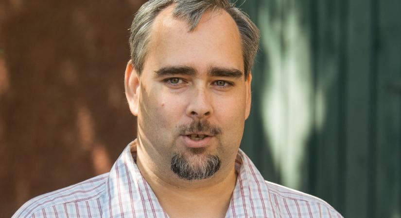 A Tiszára szavazott, másnap kilépett a DK-ból Óbuda polgármestere