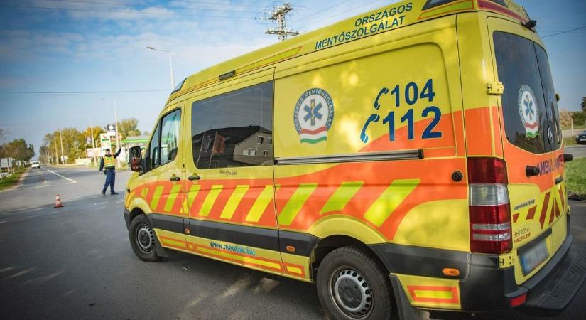 Újabb baleset: autó és motor ütközött össze Debrecenben, félpályán halad a forgalom!