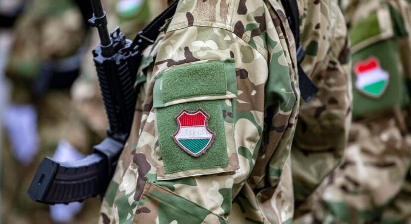 A magyar honvédség katonái már Libanon felé tartanak