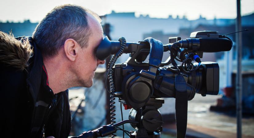 Hoppá, Tom Cruise a Balatonnál forgat: különleges kéréssel állt elő a stáb a népszerű üdülőhelyen