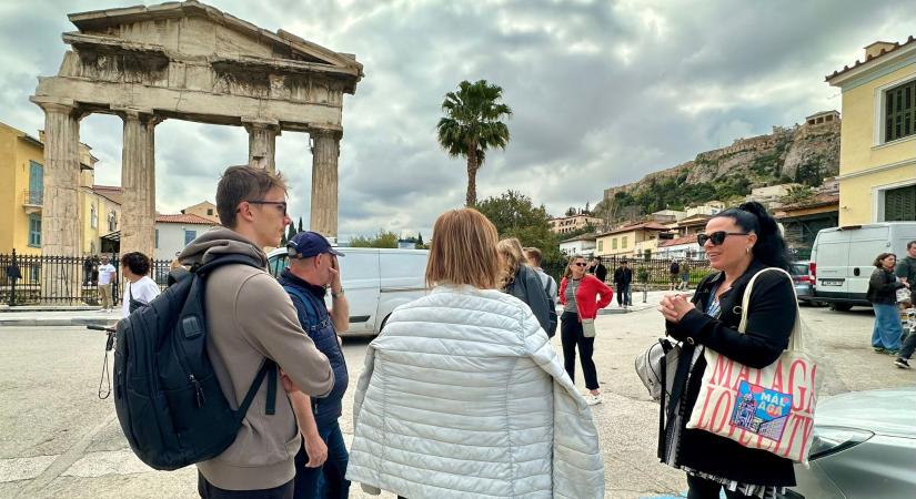 Miskolcról Athénig: egy magyar nő, aki 25 éve mesél Görögországról