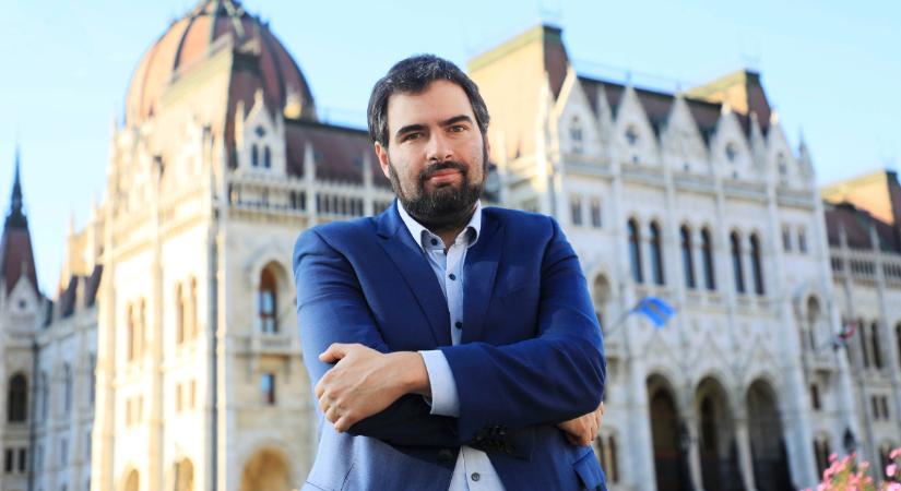 Színjáték: Jámbor András leleplezte Orbán mestertervét a maradék hatalom átmentésére