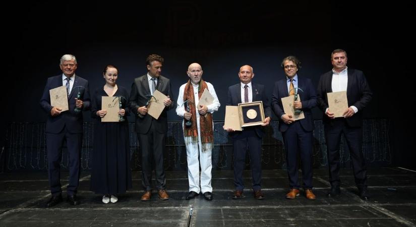 Újra várják a jelöléseket a Komárom-Esztergom Vármegyei Príma Díjra