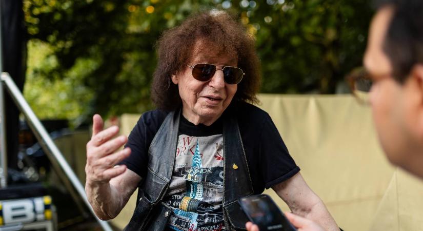 Leesik az álla: Így él hatalmas birtokukon Demjén Ferenc és amerikai felesége