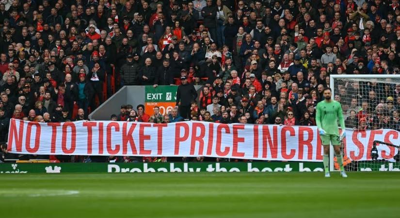 „Ez nem a milliárdosok vidámparkja” – a Liverpool szurkolók kedden is tiltakoznak