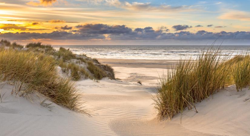 Gyönyörűek, de végzetesek: mérgező nehézfémek és gyilkos hullámok lesnek a gyanútlan turistákra ezeken a népszerű európai strandokon
