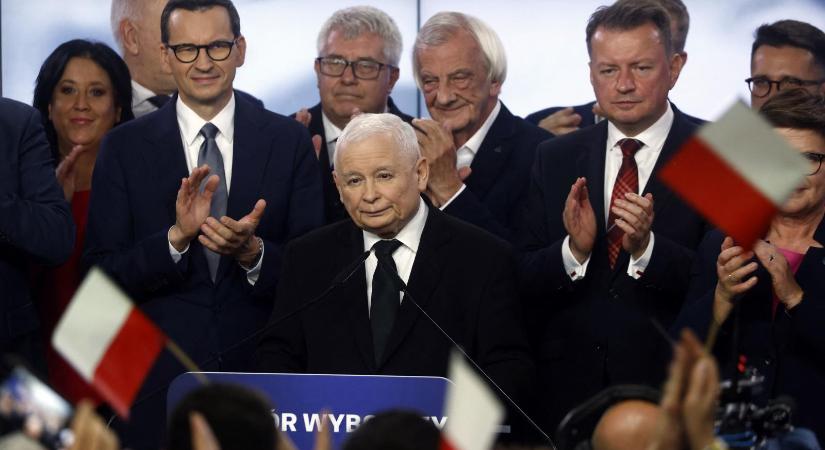 Jarosław Kaczyński: Magyar Péter megsütött egy kutyát, egy beteg társadalom választotta meg