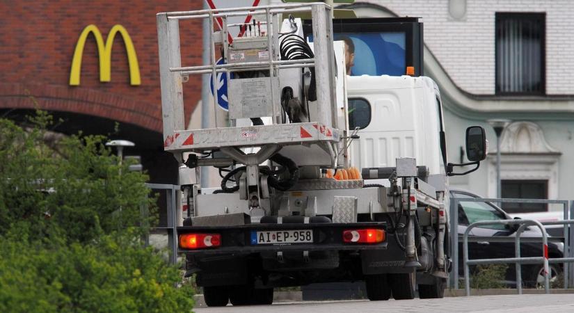 Készülnek a tervek a Hotel előtti körforgalom lámpásítására