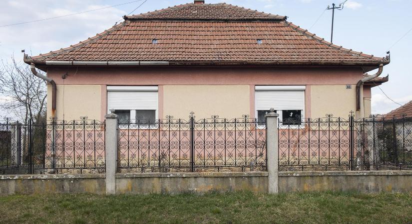 Pénteken leáll az otthonfelújítási program Budapesten és a fejlett régiókban