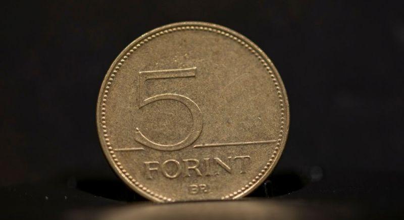 Eldőlt a pici 5 forintos sorsa
