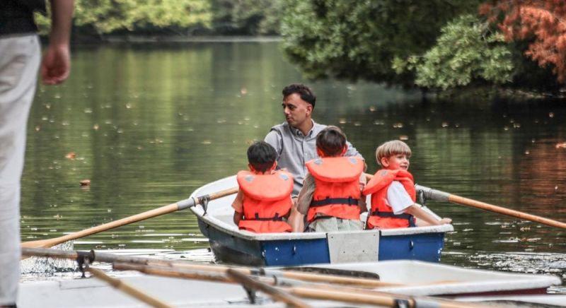 Turistákkal szedetik össze a szemetet Berlinben