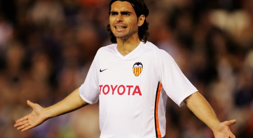 Ma 53 esztendős a Valencia egykori kiváló védője, Roberto Ayala!