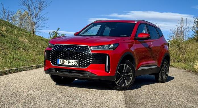 Chery Tiggo 4 Full-Hibrid teszt: Az autó, amely bedöntheti a használtpiacot is?