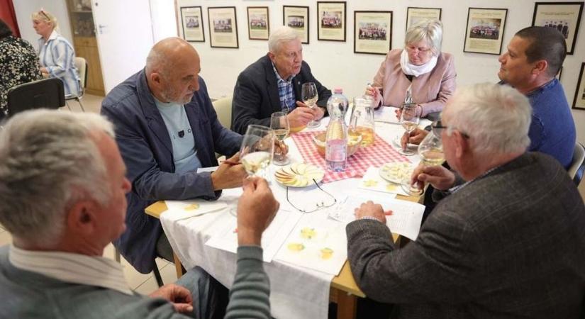 Kistermelői borversenyre készülnek az Újvárosban, Szekszárdon