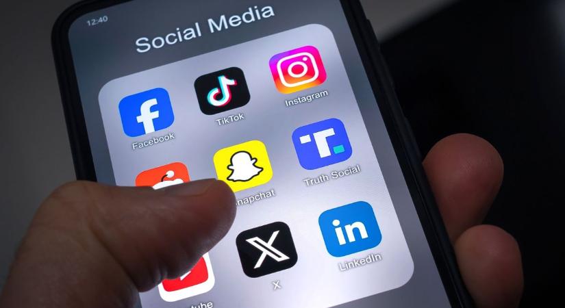 Így csalnak a közösségi médiában: pápai áldozattól vittek el több százezer forintot