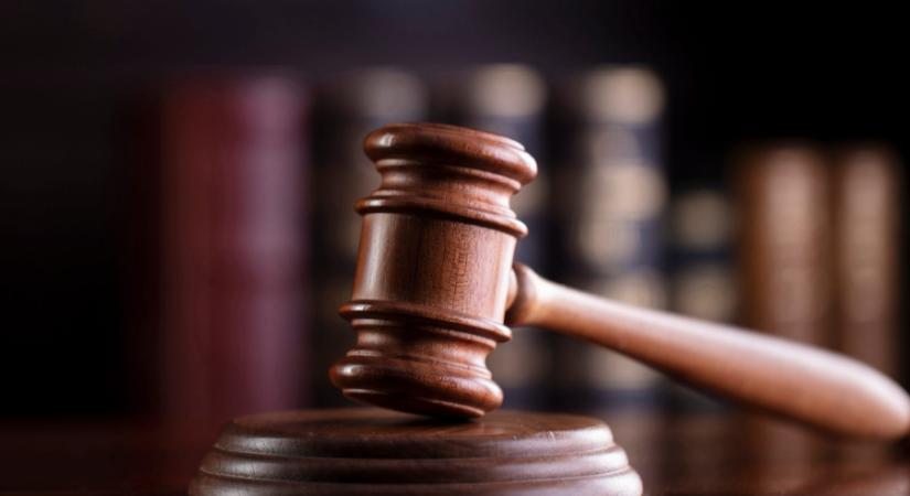 Kényszermunkára ítélték azt az orosz férfit Oroszországban, aki több mint két hónapi sodródást élt túl az Ohotszki-tengeren