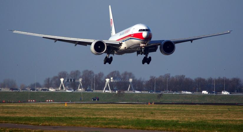 Visszavágják a budapesti járataikat a kínai légitársaságok