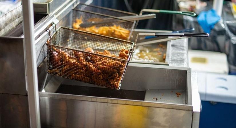 Tűz volt egy győri étteremben