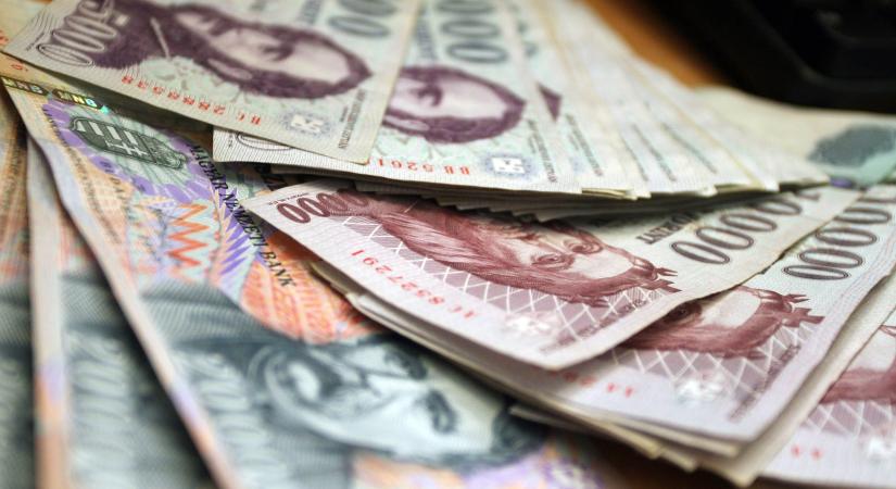 Hova, hova, forint? Mutatjuk a ma reggeli számokat