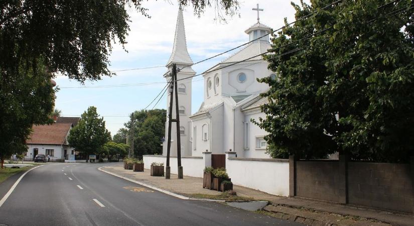 Sajtóközlemény – Kerékpáros létesítmények illetve buszforduló, buszmegállók épültek Sajópetriben, Kistokajban, Nyékládházán és Mályiban