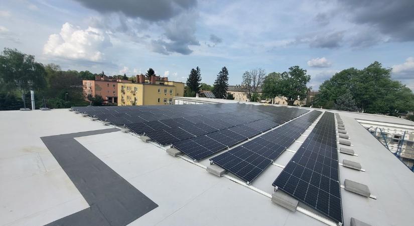 A Széchenyi Terv Plusz program keretében megvalósult az „Önkormányzati épület energetikai korszerűsítése Taszáron” című, TOP_PLUSZ-2.1.1-21-SO1-2022-00020 azonosítószámú projekt