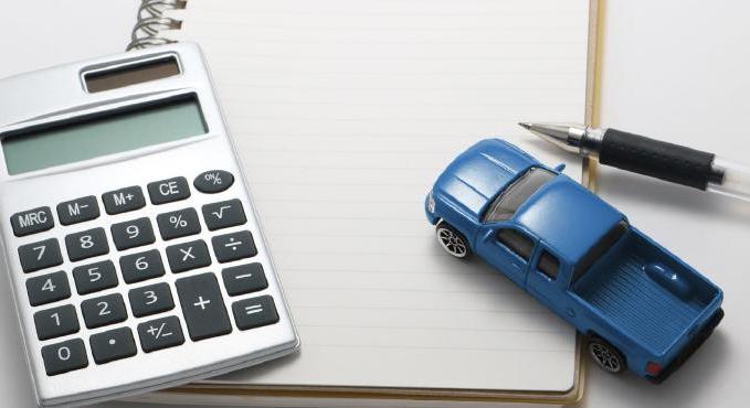 Éjfélkor lejár a határidő – még egymillió autós nem fizetett