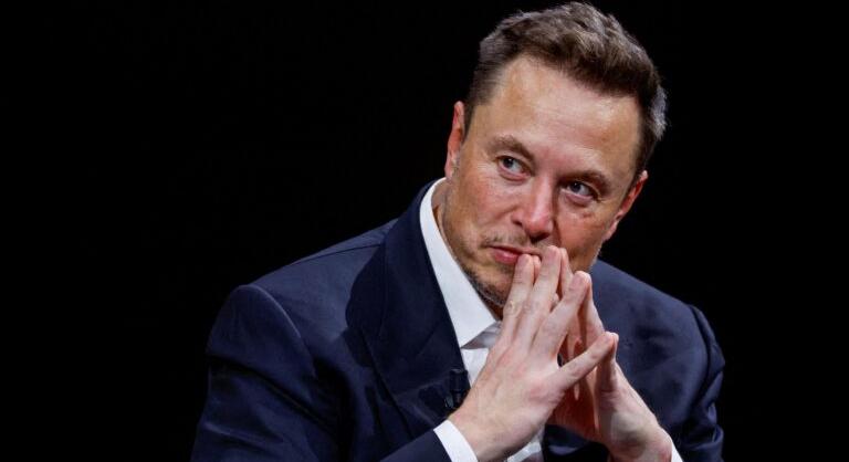 Nagy dobásra készülhet Musk, visszahozná a kriptovalutákat az X-re