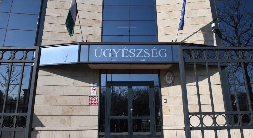 Bennfentes kereskedelem: márciusban megszüntette a Magyar Péterrel kapcsolatba hozott büntetőeljárást a főügyészség