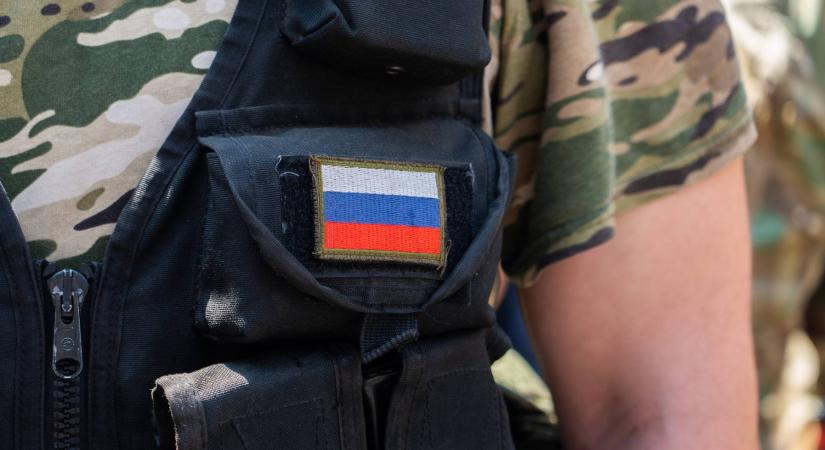 Az orosz katonák nagy pénzért mennek háborúba – amit aztán kenőpénzként adnak oda a parancsnokaiknak, hogy ne kelljen meghalniuk