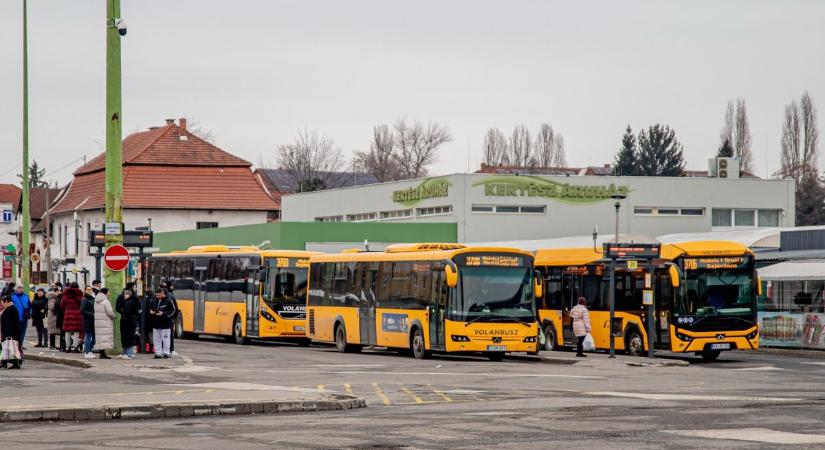 Ne a megszokott helyen várja a buszt!