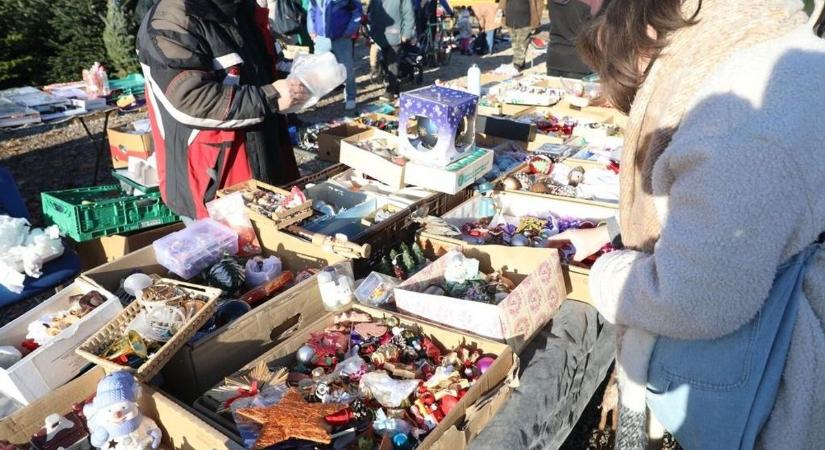 Kérdőívvel formálhatják a pécsiek a Vásártér jövőjét