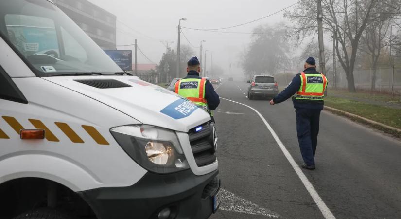 Nagy baleset volt az M6-os autópályán, aki teheti másfelé kerüljön!