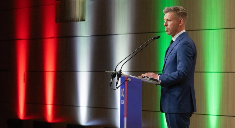 Magyar Pétert meghívták az M1-re, de ami a stúdióban történt, arra kevesen számítottak